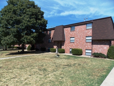 2850-2862 S Rogers in Springfield, MO - Foto de edificio