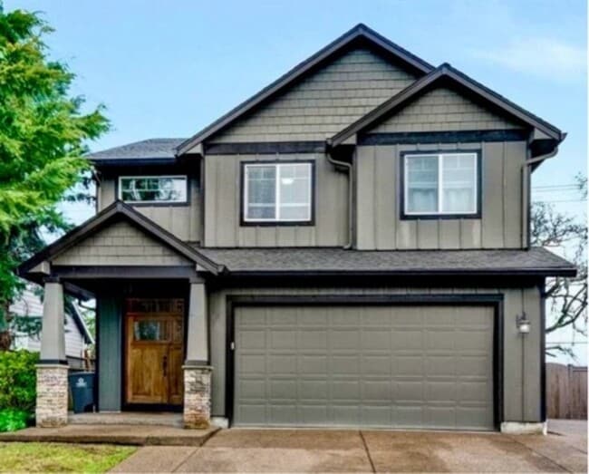 property at 913 Pintail St