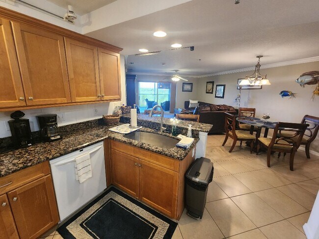 5300 S Atlantic Ave in New Smyrna Beach, FL - Building Photo - Building Photo