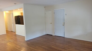 110 Boylan St, Unit 110 Boylan St #1 in Newark, NJ - Building Photo - Building Photo