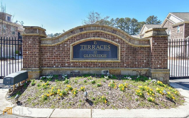 123 Barkley Ln in Atlanta, GA - Foto de edificio - Building Photo