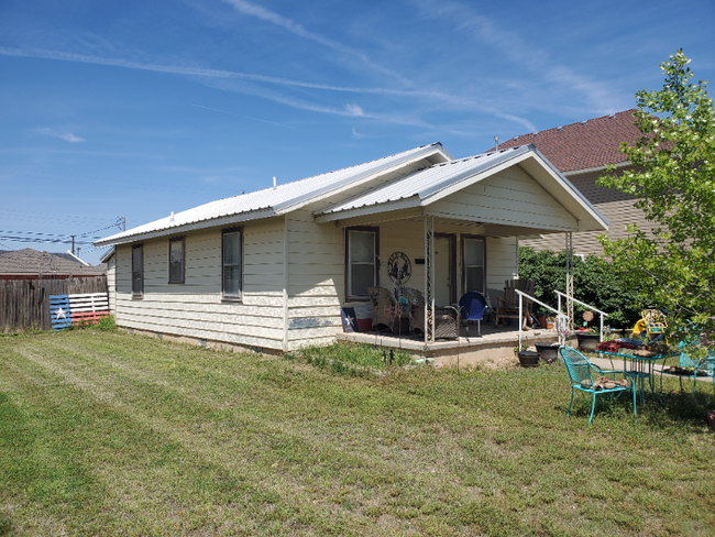 property at 1911 1st Ave