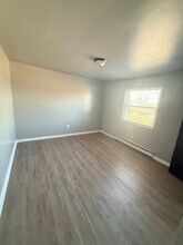 1323 Imperial Ct, Unit D in Troy, OH - Foto de edificio - Building Photo