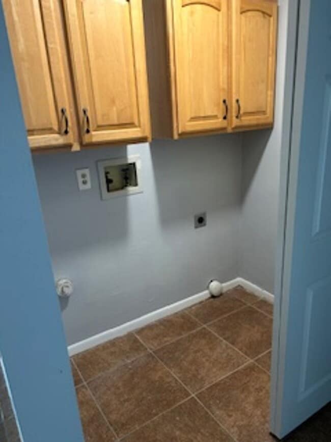 5005 Lillilea Ln in New Port Richey, FL - Building Photo - Building Photo