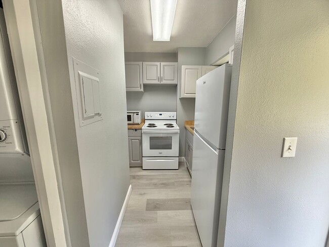 1063 Main St in Wailuku, HI - Building Photo - Building Photo