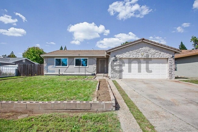 property at 2307 N Cirby Way