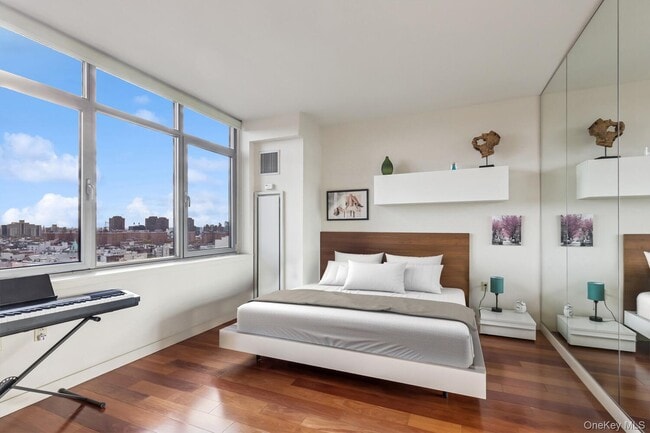 1485 5th Ave in New York, NY - Building Photo - Building Photo