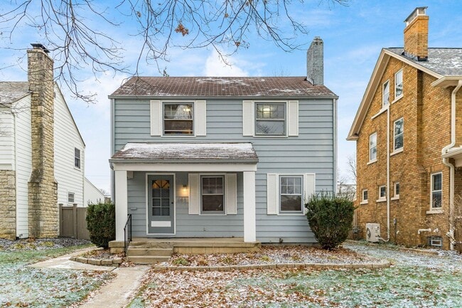 property at 683 S Roosevelt Ave