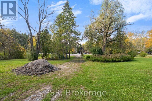 121 Aldred Dr in Port Perry, ON - Building Photo - Building Photo