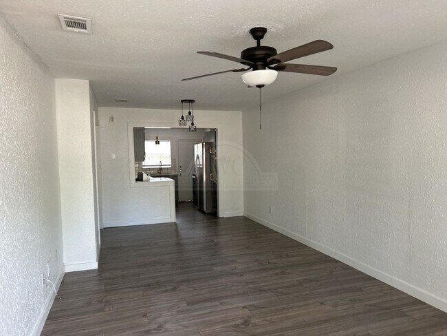 1702-1704 Alamo Ave in Killeen, TX - Foto de edificio - Building Photo
