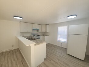 678 Denton Blvd NW in Fort Walton Beach, FL - Building Photo - Building Photo