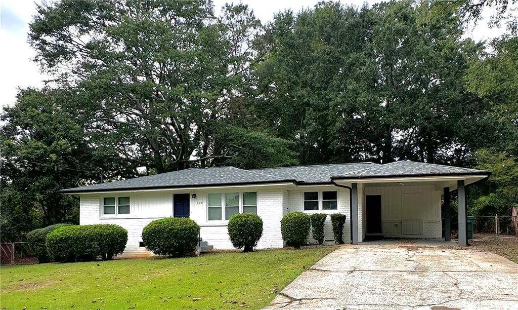 1231 Cliffwood Dr in Smyrna, GA - Building Photo