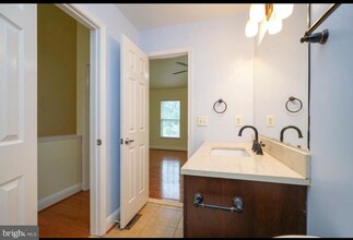 13513 Niagara Falls Ct in Germantown, MD - Building Photo - Building Photo