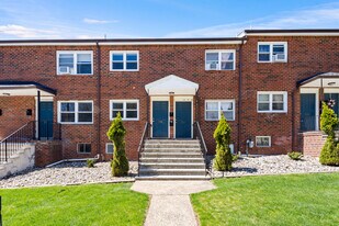 227 S 7th Ave in Highland Park, NJ - Building Photo