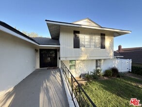 9558 Swinton Ave in Los Angeles, CA - Building Photo - Building Photo