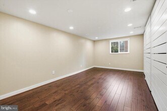 6926 Tyndale St in McLean, VA - Building Photo - Building Photo