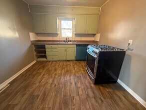 524 N Mahn Ave in Springfield, MO - Building Photo - Building Photo