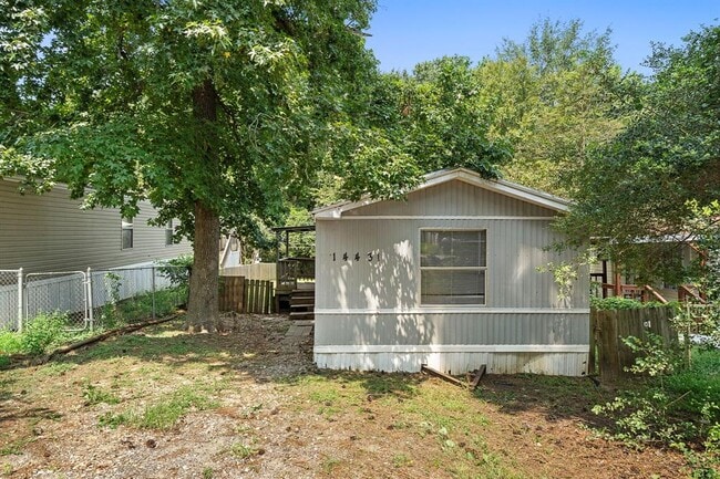 property at 14431 W Lee Shore Dr