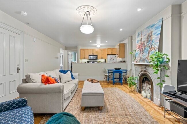 20 Worcester Sq, Unit 1 in Boston, MA - Building Photo - Building Photo