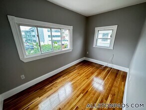 33 Adamson St in Boston, MA - Building Photo - Building Photo