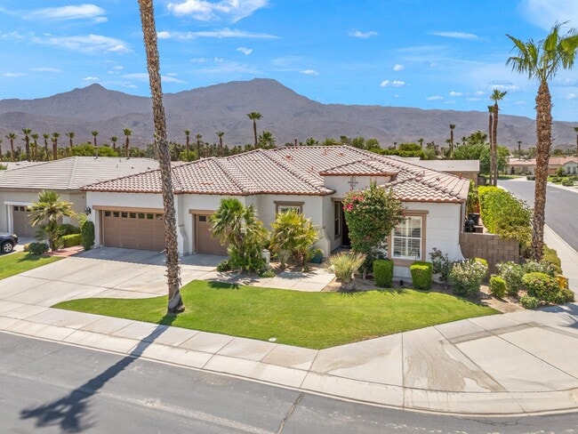 61185 Soaptree Dr in La Quinta, CA - Building Photo - Building Photo