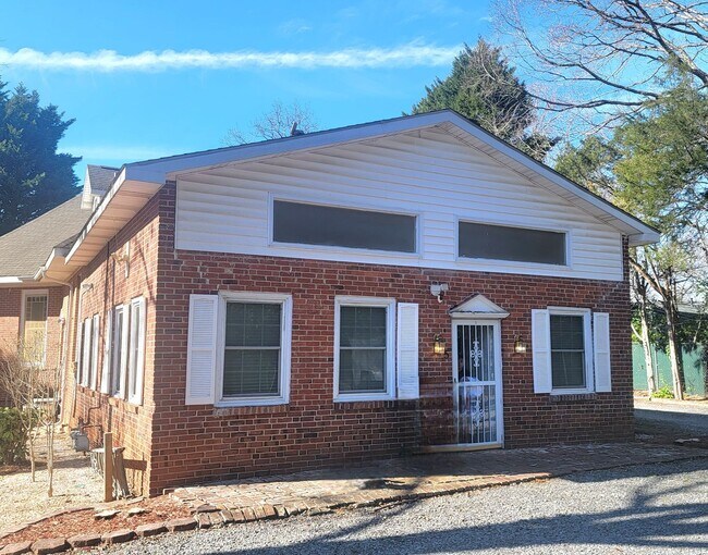 property at 112 Steele St