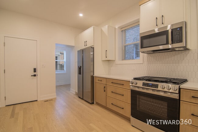 3720 N Racine Ave in Chicago, IL - Building Photo - Building Photo