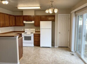 114 N Bowdish Rd in Spokane Valley, WA - Building Photo - Building Photo