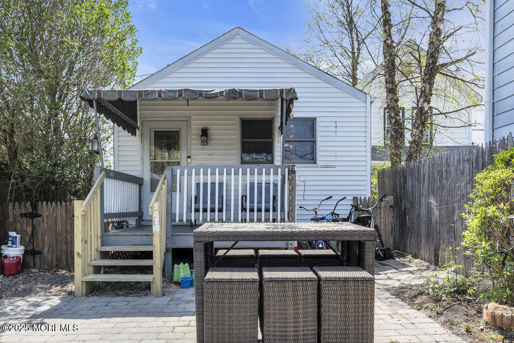 503 1/2 Park Pl Ave in Bradley Beach, NJ - Building Photo