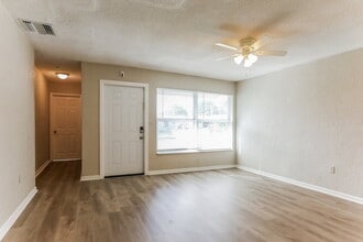 710 NW 35th Ave in Fort Lauderdale, FL - Building Photo - Building Photo