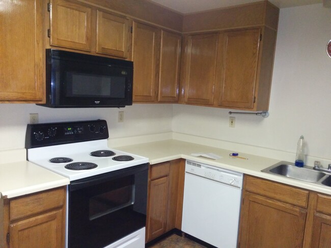 2111 California St, Unit B in Carson City, NV - Building Photo - Building Photo