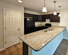 5678 Marathon Pkwy in Jacksonville, FL - Building Photo - Building Photo