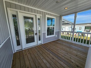 518 Eland Dr in North Fort Myers, FL - Building Photo - Building Photo