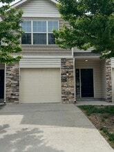 1410 NE Mary Ct in Grain Valley, MO - Building Photo - Building Photo
