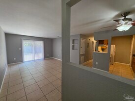 3346 Green Briar Cir in Gulf Breeze, FL - Building Photo