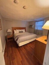 642 Boston Neck Rd in North Kingstown, RI - Building Photo - Building Photo