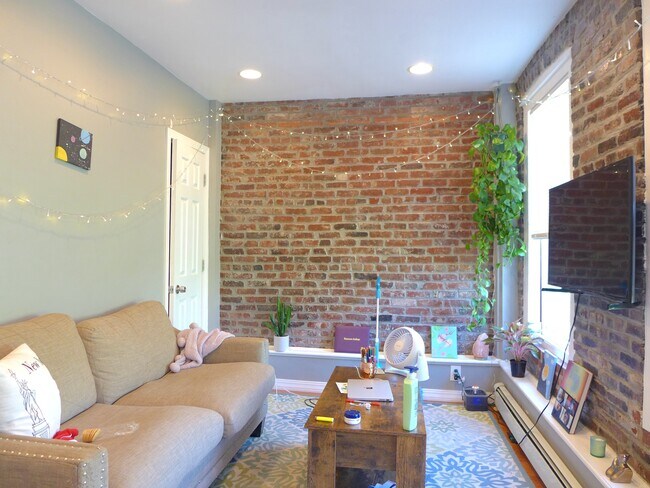 14 Anderson St, Unit 5