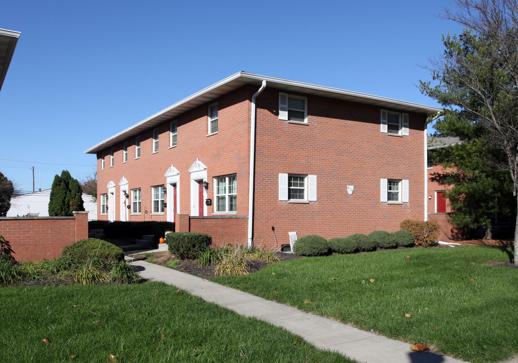 Hillsdown Apartments in Westerville, OH - Building Photo