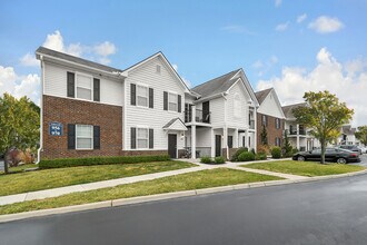 Hartford Village Commons in Columbus, OH - Foto de edificio - Building Photo