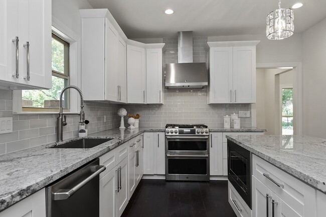 property at 810 Herdsman Dr