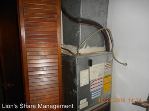 1872 Darryl Dr in Tallahassee, FL - Foto de edificio - Building Photo