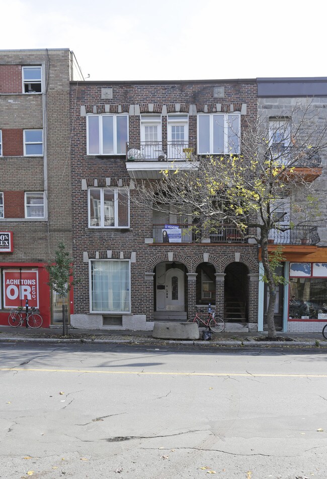 4564-4570 Sainte-Catherine E in Montréal, QC - Building Photo - Building Photo