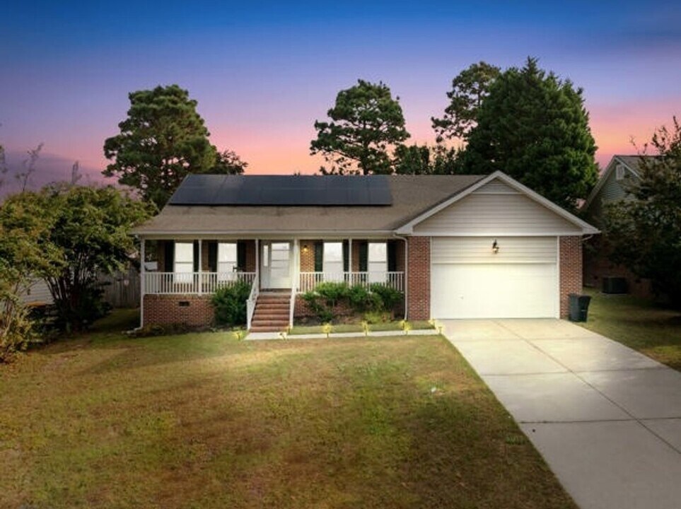 5224 Miranda Dr in Hope Mills, NC - Building Photo