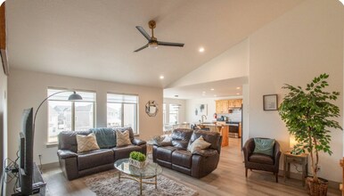 14343 S Highfield Dr in Herriman, UT - Building Photo - Building Photo