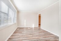 1376 David Cir photo'