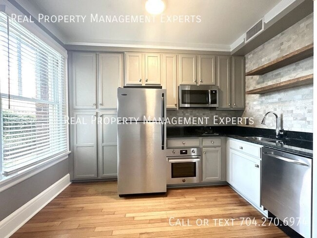 712 Louise Ave in Charlotte, NC - Building Photo - Building Photo