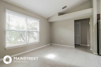 370 Dandurand St SW in Palm Bay, FL - Building Photo - Building Photo