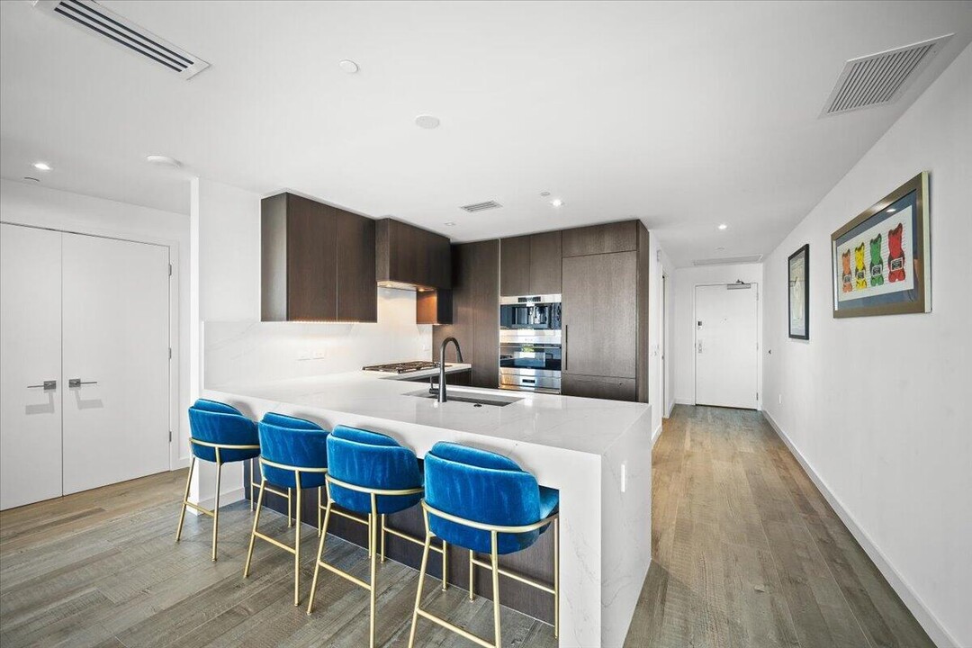 2200 N Ocean Blvd, Unit N207 in Fort Lauderdale, FL - Foto de edificio