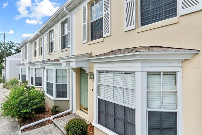 37308 Embassy Pk Ln in Dade City, FL - Building Photo - Building Photo