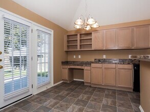 1033 Weaver St in Cedar Hill, TX - Building Photo - Building Photo